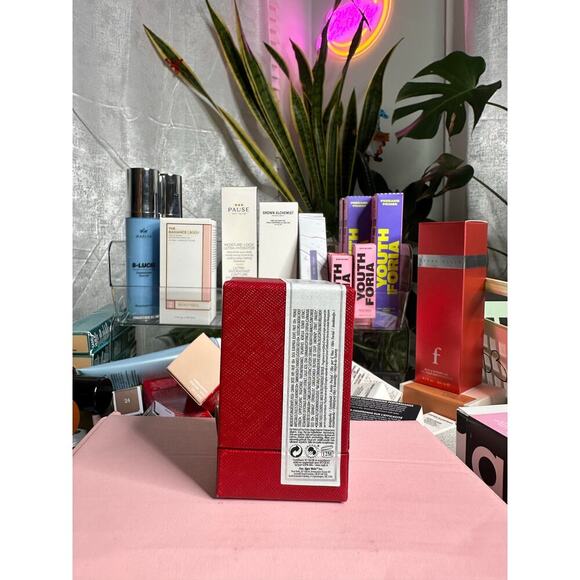 KJAER WEIS FACIAL OIL NWB - Picture 2 of 4